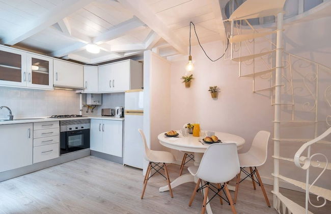 Duplex Lx Factory 2 BR - Patio - Free parking - Foto 18