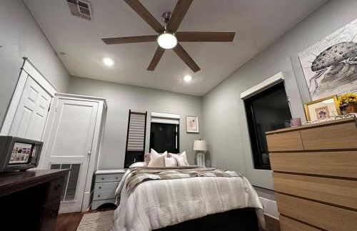 Farmhouse Oasis w Pool Heated Spa Treehouse and Game Room Located Centrally off I-4 - Foto 11