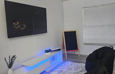 Once upon a good stay - 7 Beds Pool Home by Disney - Foto 40