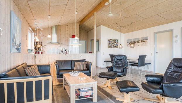 8 Person Holiday Home in Tarm - Foto 5, Interior