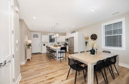 Hot Tub - Saugatuck - Douglas - Luxury Home Sleeps 8 - Foto 24