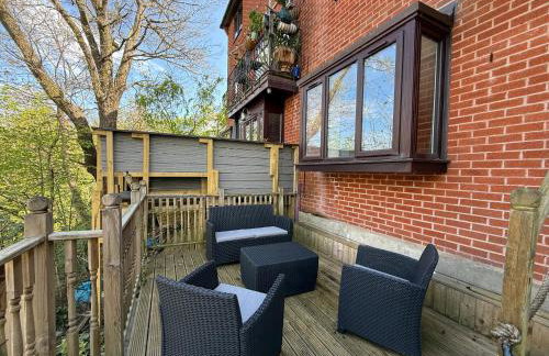 Stunning 4 BR Townhouse for 8 With Free Parking - Foto 20