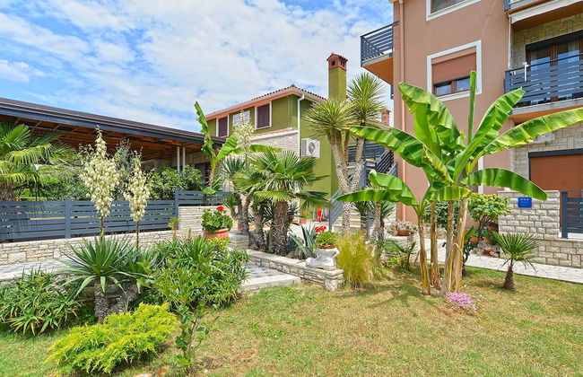 Apartment 1376 - Photo 61