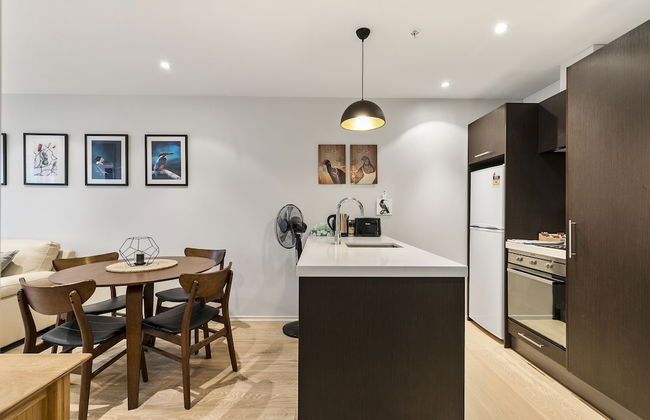 Chic 2BR Pool & Gym - Steps to Ponsonby - Foto 6