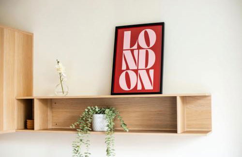 Bright Riverside 2 Bed Haven with Balcony - Modern Comfort in Battersea - Foto 11