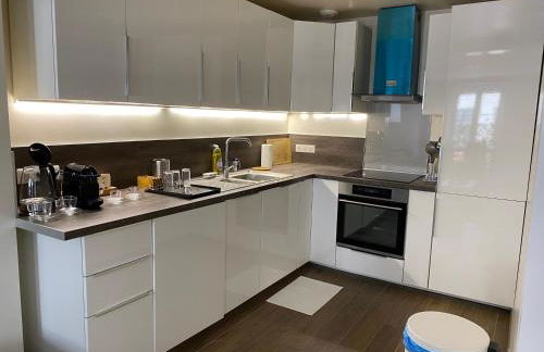 Le Roofound - Porte de Paris - Métro à 5min - Entrée personnelle - Foto 2