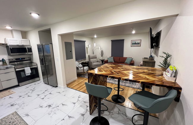 Dollhouse Downtown - Photo 19