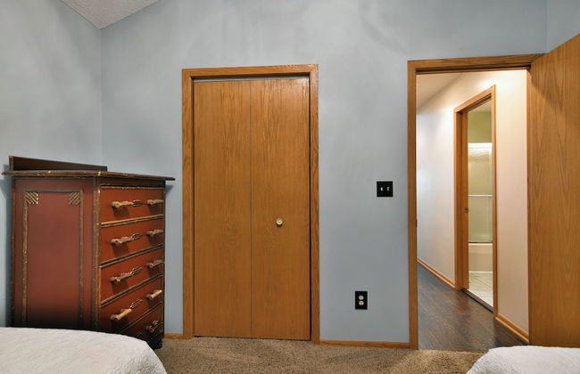 Cheif Lake Lodge - Photo 4