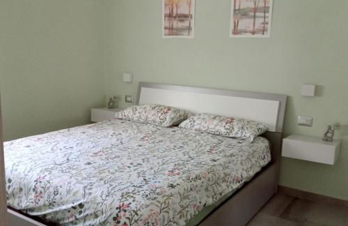 Appartamento con veranda e giardino a 75 m dal mare - Foto 6