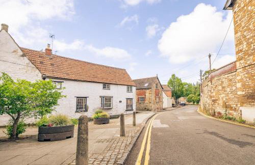 Charming Cotswolds Retreat in the Heart of Dursley - Foto 26