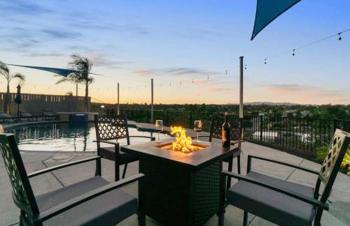 Sunset Crest - Home with stunning views, Pool, BBQ - Foto 35