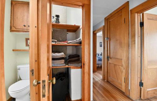 Historic Omaha Manor DT Near Zoo and Pool Table - Foto 42