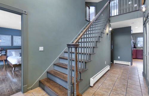 Lux Retreat with Indoor Swim Spa Game Lounge Theater Hot Tub Sauna - Foto 36