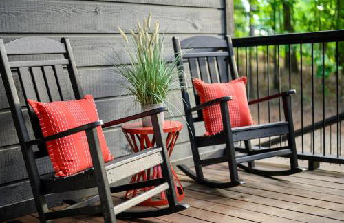 Romantic 1BR Cabin in Broken Bow HotTub, FirePit - Foto 39