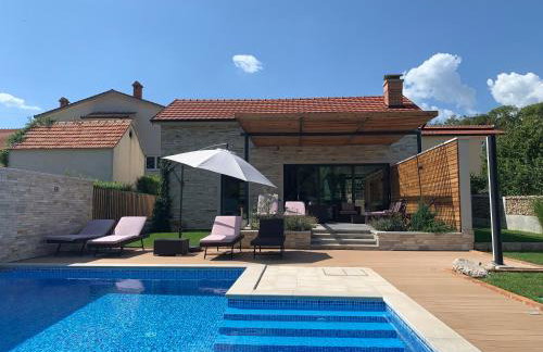 Kameni dvori - Foto 3