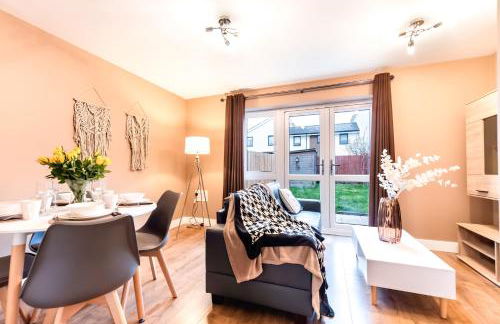 Black Brick Stays, Great Location, Free Parking, Fast Wi-Fi, Families & Contractors Welcome - Foto 5