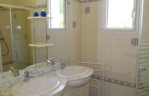 Holiday Home in Terenez With Stunning Sea View - Foto 26