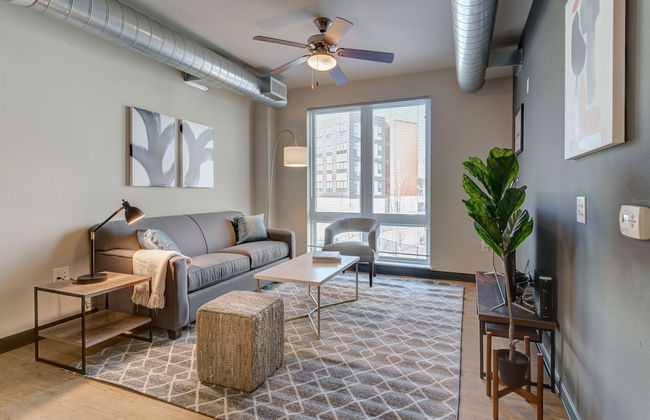 Milwaukee Beautiful Family 2BD 2BA Downtown Apartment - Foto 1