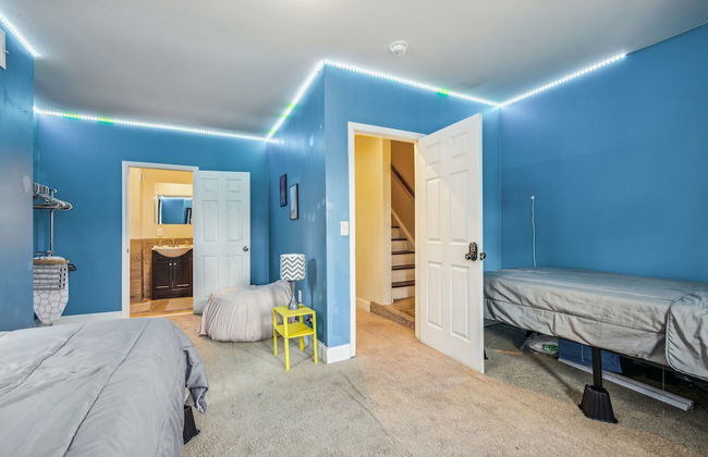 Elegant 5br Townhome In Prime Location 5 Bedroom Townhouse by RedAwning - Foto 7