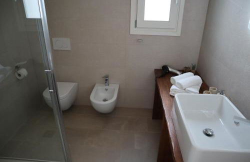 neues Haus mit beheiztem Pool - Foto 18