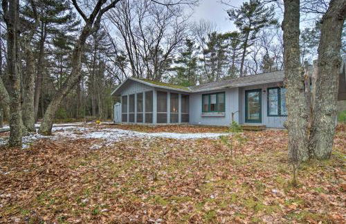 Idyllic Northport Cottage, Walk to Lakeside! - Foto 38