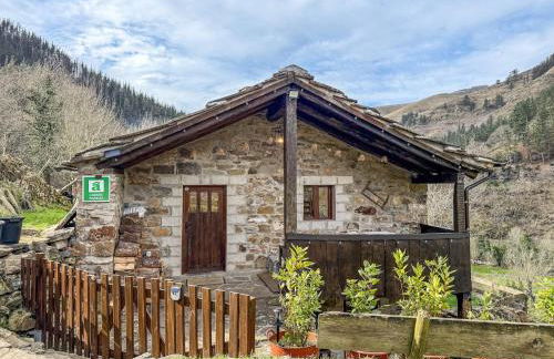 Cabaña La Gurueba, frente rio y cascada - Foto 69