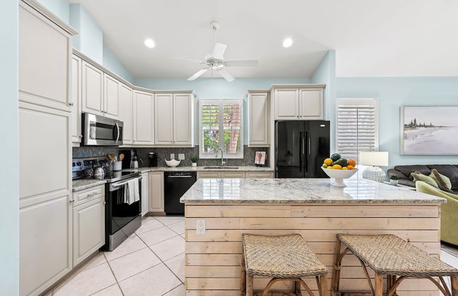 Neapolitan - Newly Renovated 3-BR Luxury Home with Private Pool. Enjoy a Fully Equipped Kitchen and Free Wi-Fi - Foto 10