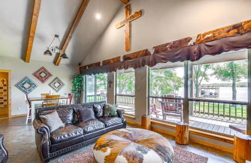 Views and Private Dock Lakefront Eustace House! - Foto 5