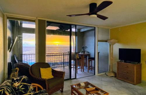 Gorgeous Blue Ocean Views, AC, Sunsets & 1-Min Walk to Beach - Foto 5