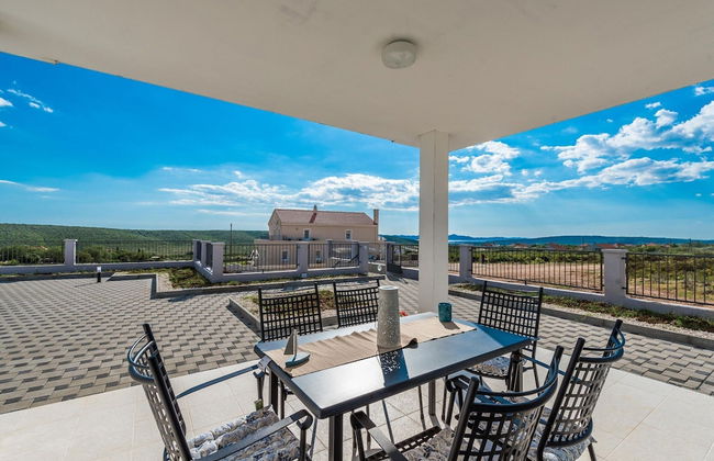 Comfort Villa With Swimming Pool and Terrace - Foto 22