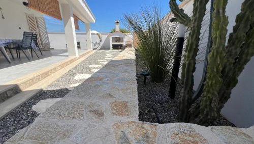 Salento Villa Cice, AC - WiFi - BBQ - attrezzatura da spiaggia - parcheggio privato sorvegliato, Due unità abitative indipendenti e giardino a due passi dal mare - Torre Ovo - Foto 1, Garden