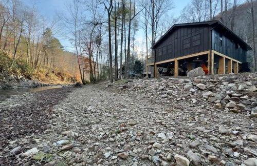 Cozy Creekside cabin- 35m to Boone - Photo 38