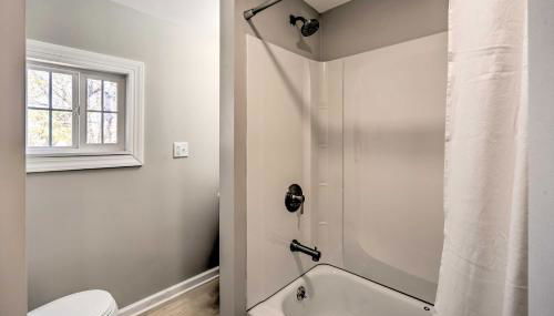 Sunny Superior Home - Swim, Hike, and Explore! - Foto 5