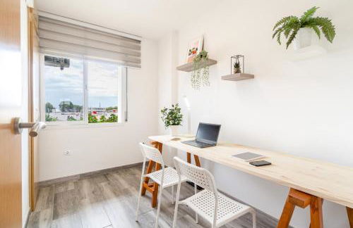 Penthouse - Sea Views & 5min to Beach - Fast WiFi - AC - Foto 2