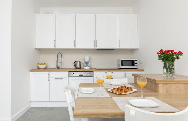 Pet-friendly Spadochroniarzy by Renters - Photo 63