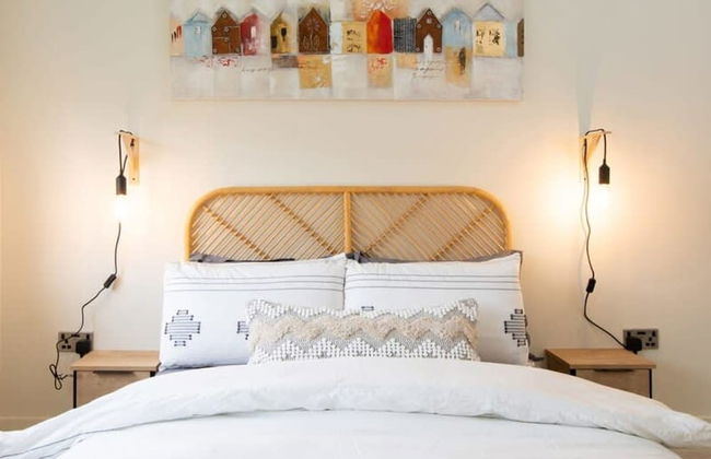 Designer Family Escape Hot Tub Steps to Beach - Photo 31