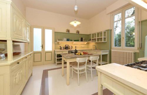 Villa Ondina - Wonderful villa with private beach and big garden - Photo 38
