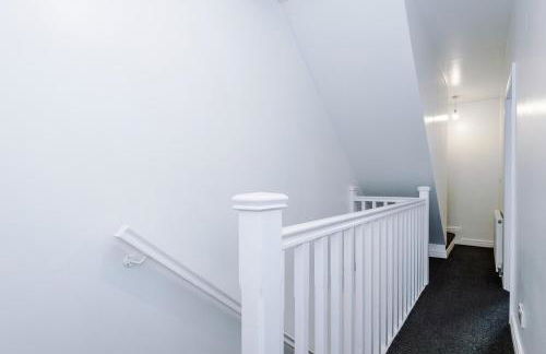 4BDR House By Eason Stays Short Lets Chorley - Foto 61