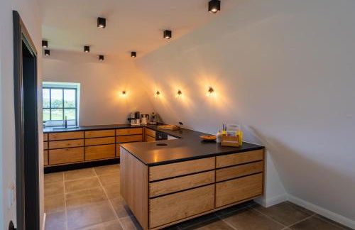 Rickmer's Hoff Reetdachhaus mit Sauna und Kamin - Foto 8