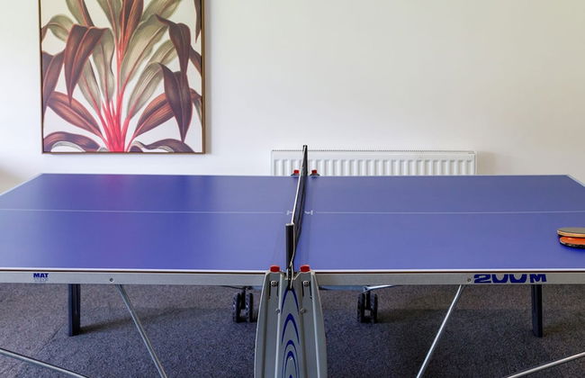 Stunning 5BR Home With Pool - 5 min to Beach - Foto 47