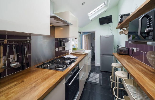 Impeccable 3 bed 2 Bath Central Cowes Cottage - Foto 4