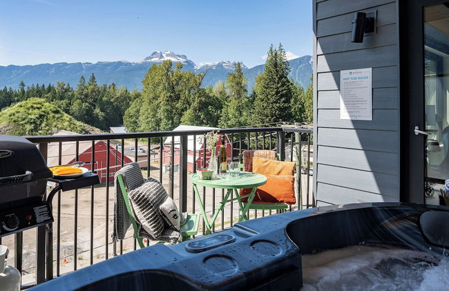 The Ski Shanty by Revelstoke Vacations - Photo 21