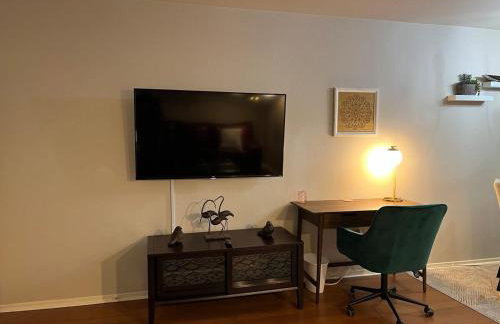 Mid-City One Bedroom Apartment with King Bed - Foto 9