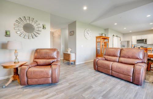 Walk to Moses Lake! Family Home with Fenced Yard - Foto 4