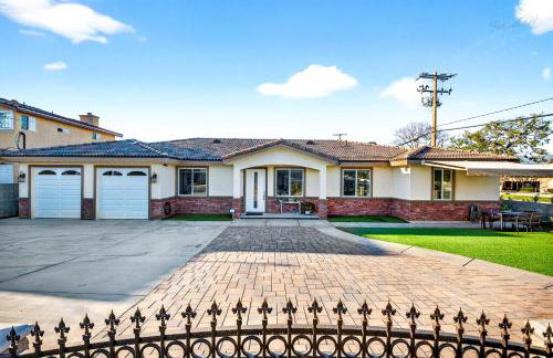 Spacious 9BR Home with Parking and Near DTLA - Foto 66