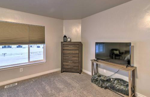 Cozy Anchorage Townhome Less Than Half Mile to Jewel Lake! - Foto 14
