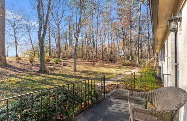 Waking Up Norman Lakefront Getaway w Kayaks Fire Pit Lake Views - Foto 13