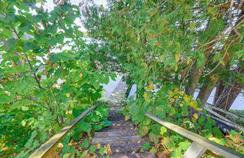 Walk to Water Lake House in Suring! - Foto 26