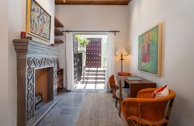 Casa Esperanza, 2BR Designer Charm + Rooftop Views - Photo 15