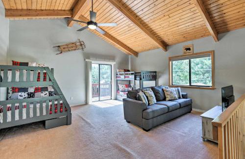 Modern Mountain Chalet Munds Park Retreat with Deck - Foto 19